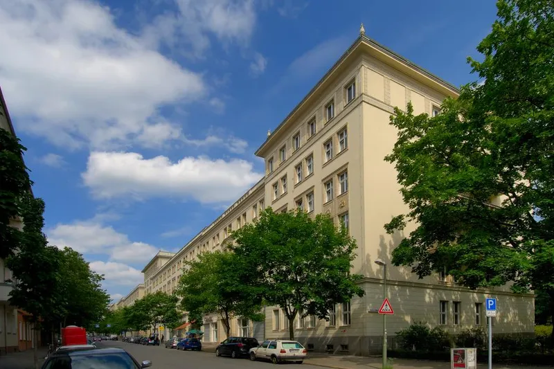 2-Zimmer-Wohnung in Friedrichshain — photo 1